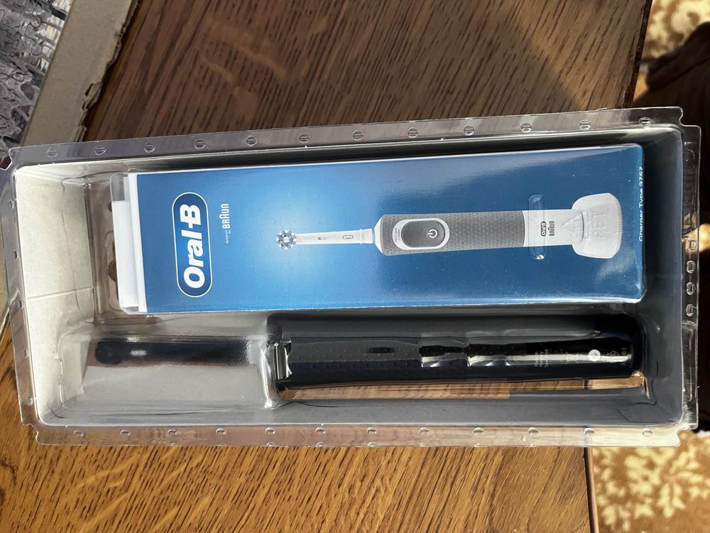 Зубна щітка Oral-B