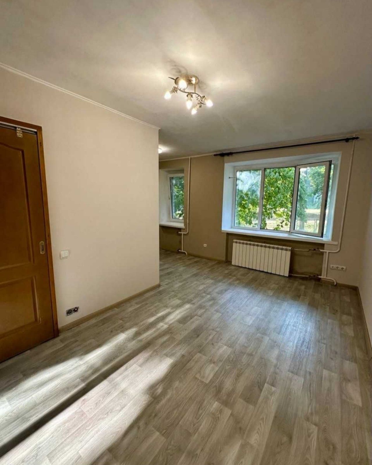 Продам квартиру біля метро Шулявська