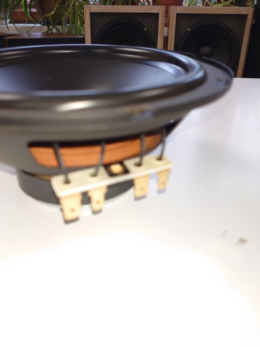 Динамики hi-fi уровня. Мидбасов автомобильные 16,5 см  2*4om