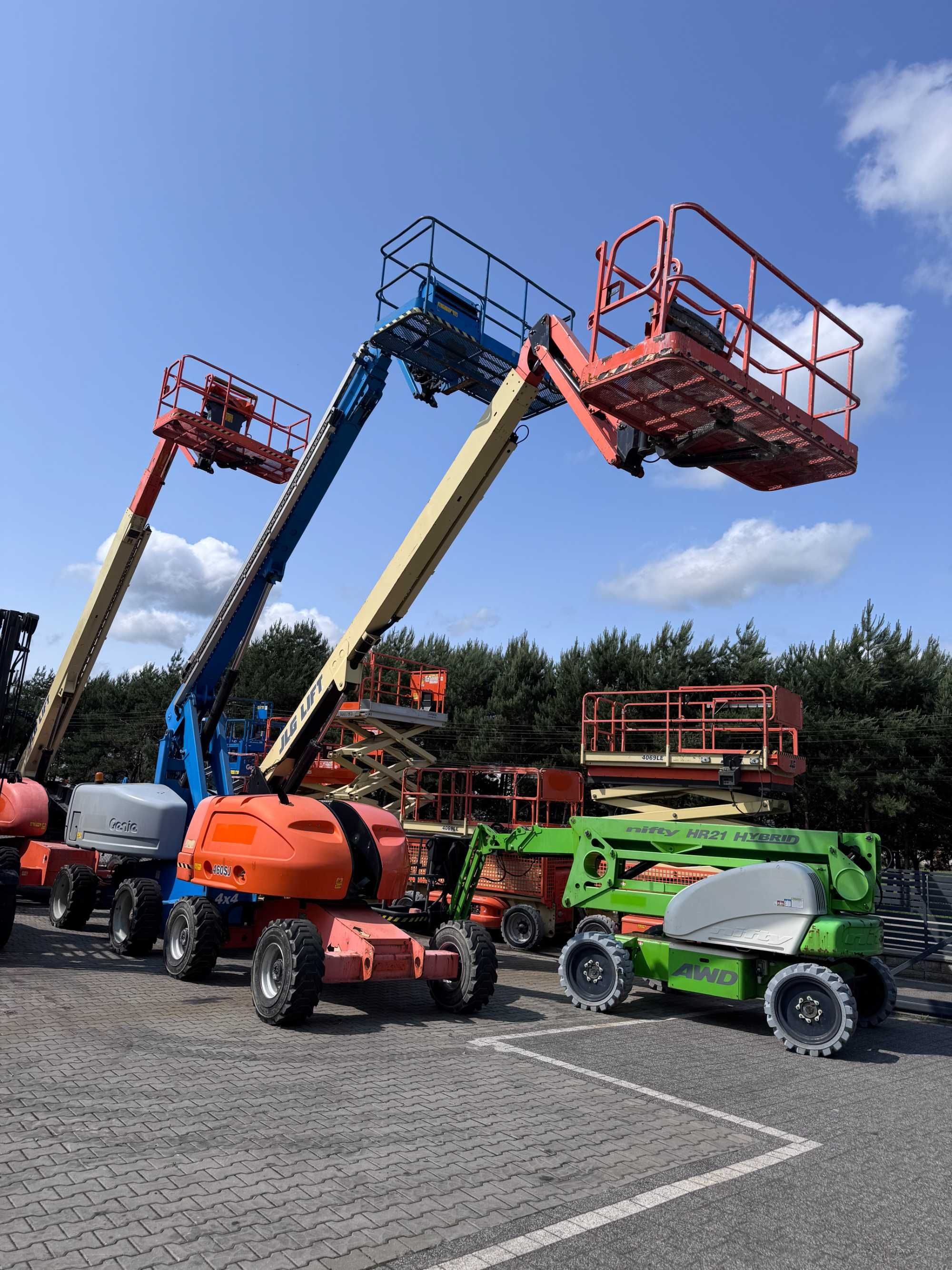 Podnośnik teleskopowy JLG 460 Genie rok 2014
