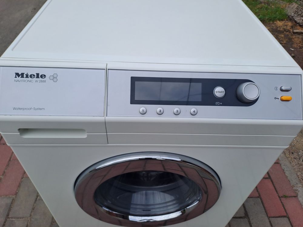 Пральна машинка Miele W2888