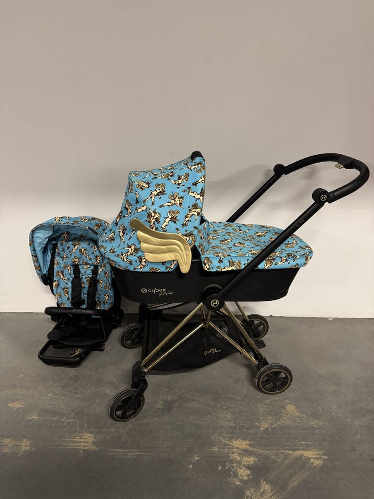 Wózek Cybex Mios Jeremy Scott 2.0 niebieski skrzydła