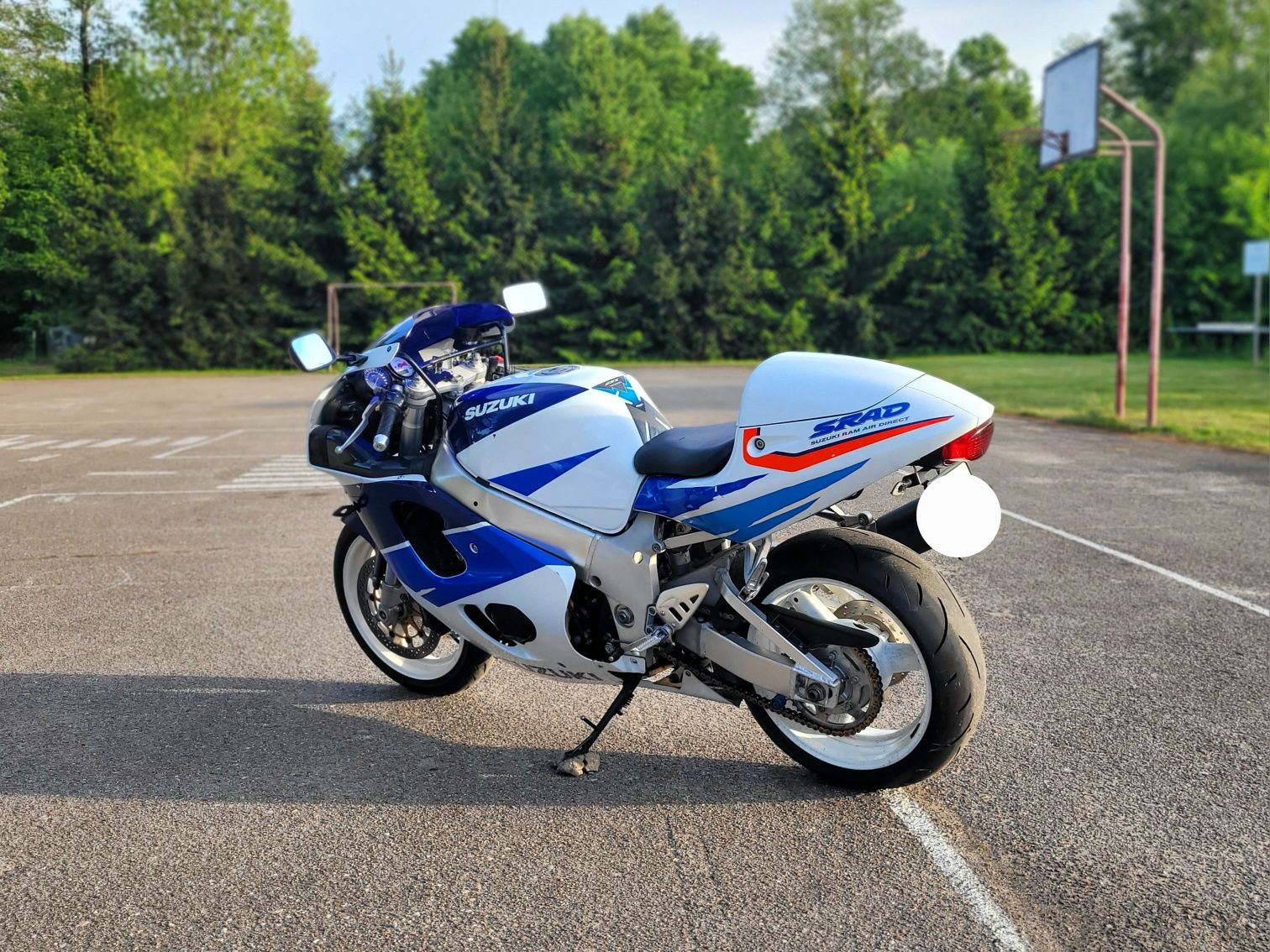 Suzuki GSXR 750 SRAD