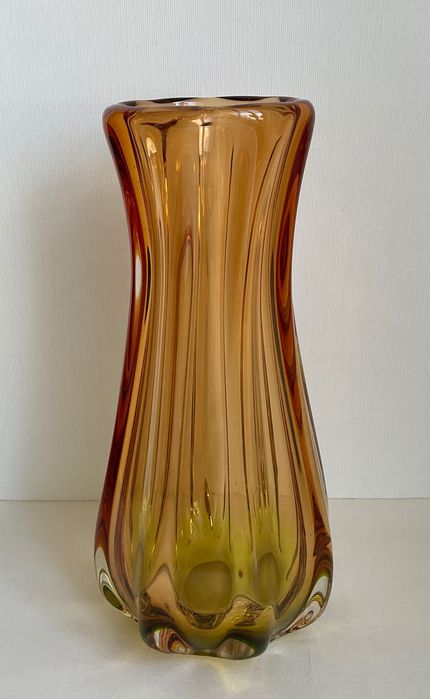 Ваза богемское стекло времён СССР.