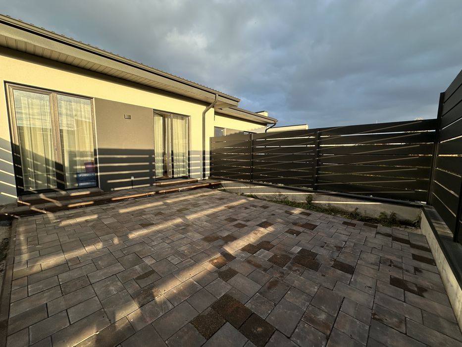 Продаж котеджу з ремонтом р-н Льонокомбінату.  єОселя