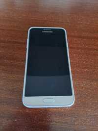 Samsung Galaxy J3 8GB para pequena reparação ou para peças