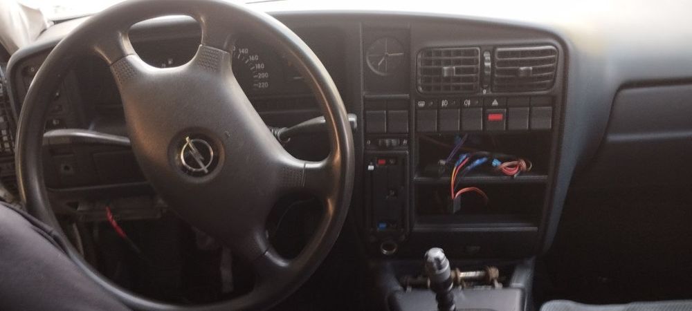 opel omega a под ремонт
