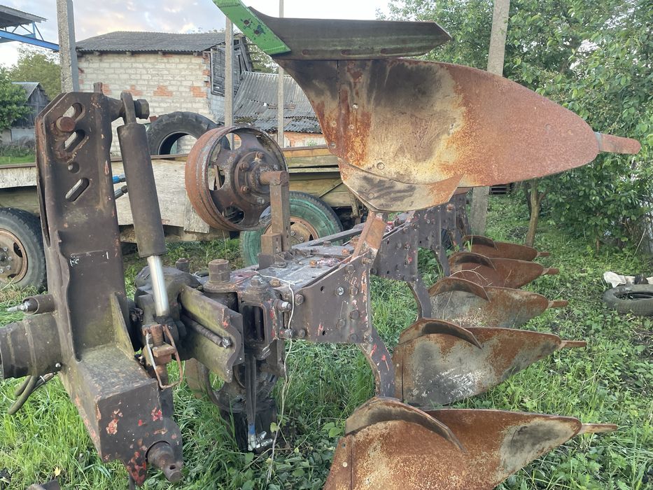 Плуг 5 корпусний voogel hod оборотний