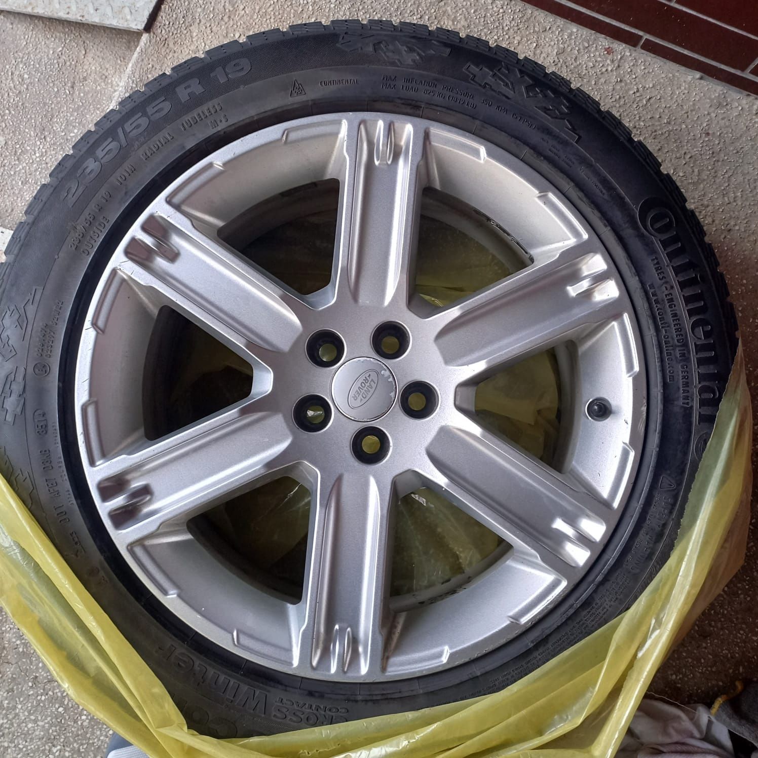 Sprzedam felgi Range rover Evogue 5x108 19 8J ET 45