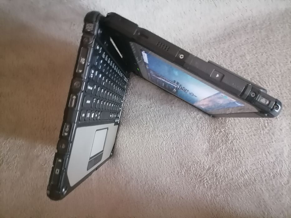 Panasonic CF 20 MK2 i5 7 gen 8GB 256GB SSD win10 Rysik WIFI BT SIM