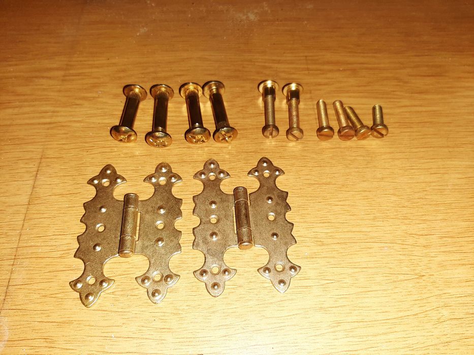 Okucia zlote zawiasy ozdobne