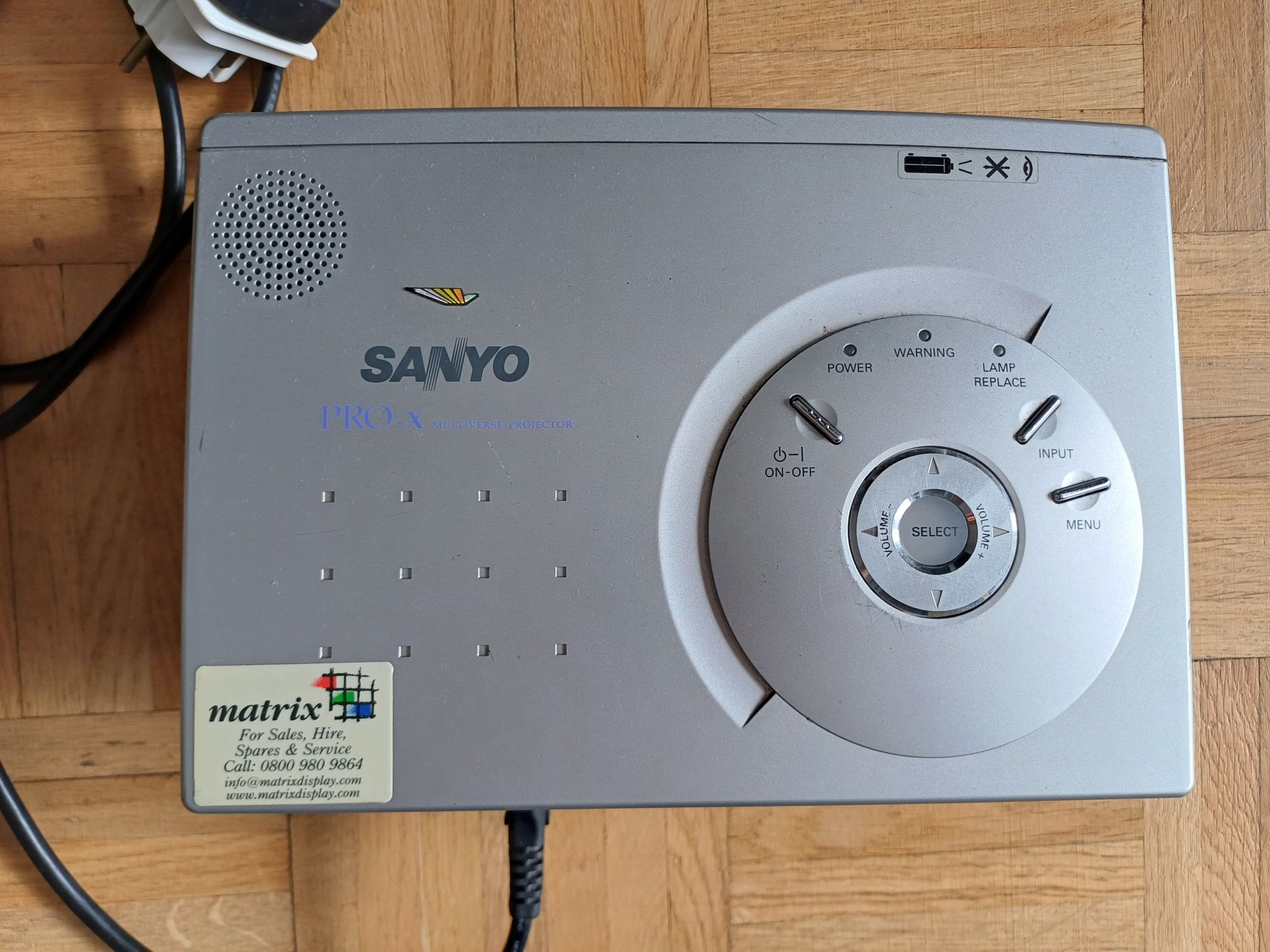 Projektor multimedialny/rzutnik SANYO, niesprawny