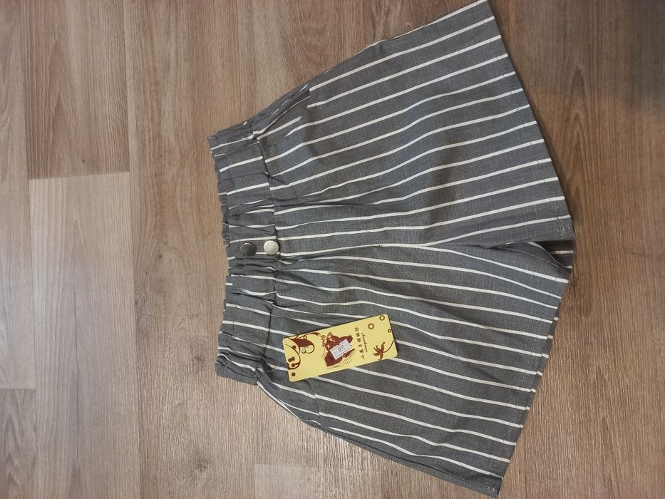 Жіночі лляні літні шорти розмір хс/с. Нові