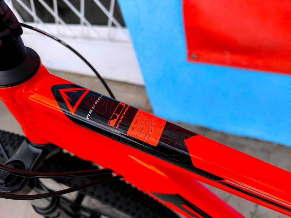 FUJI NEVADA 3.0 LTD Roz. M 17" *Koła 29* Shimano Alivio 3x9 SR SUNTOUR