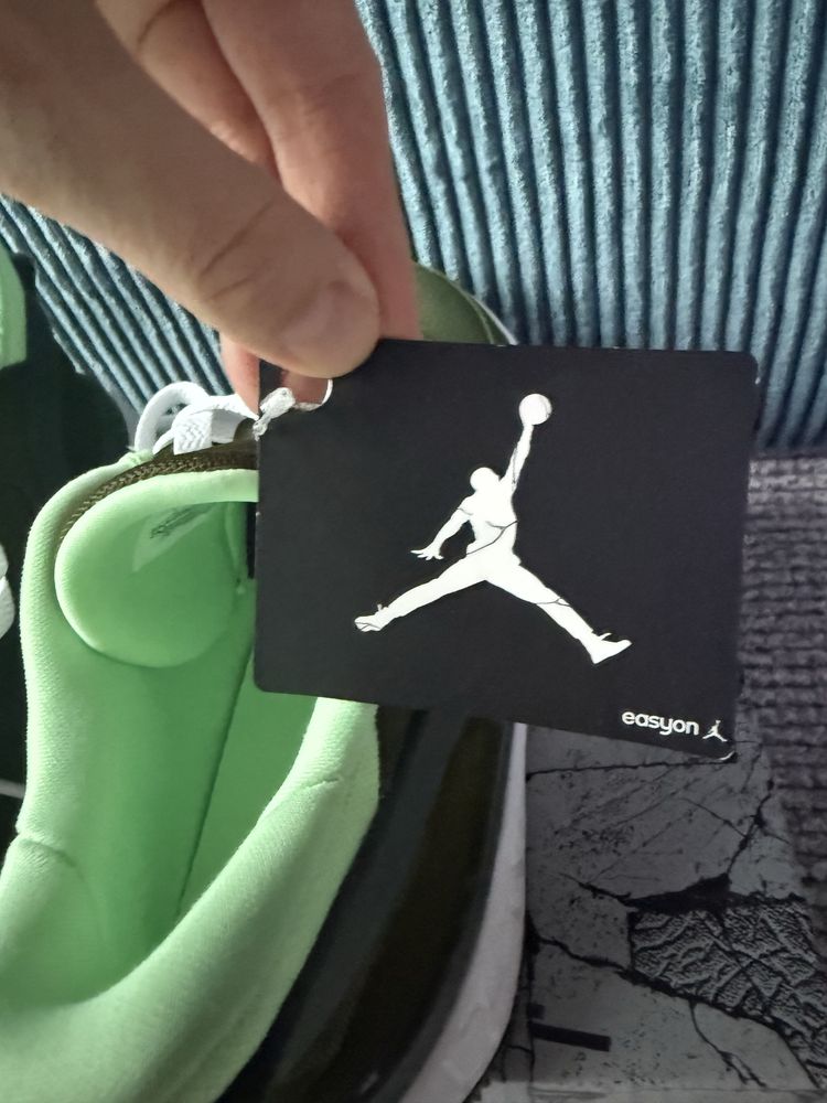 Buty chłopięce Jordan DAY1 EO (GS) r. 40 Nowe Oryginalne Khaki