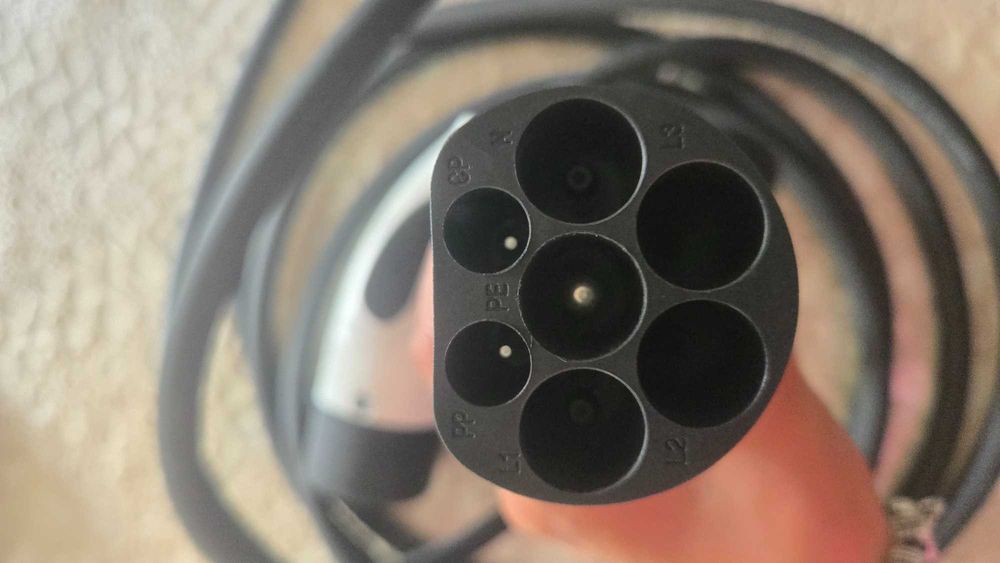 Cabo para carregar carros