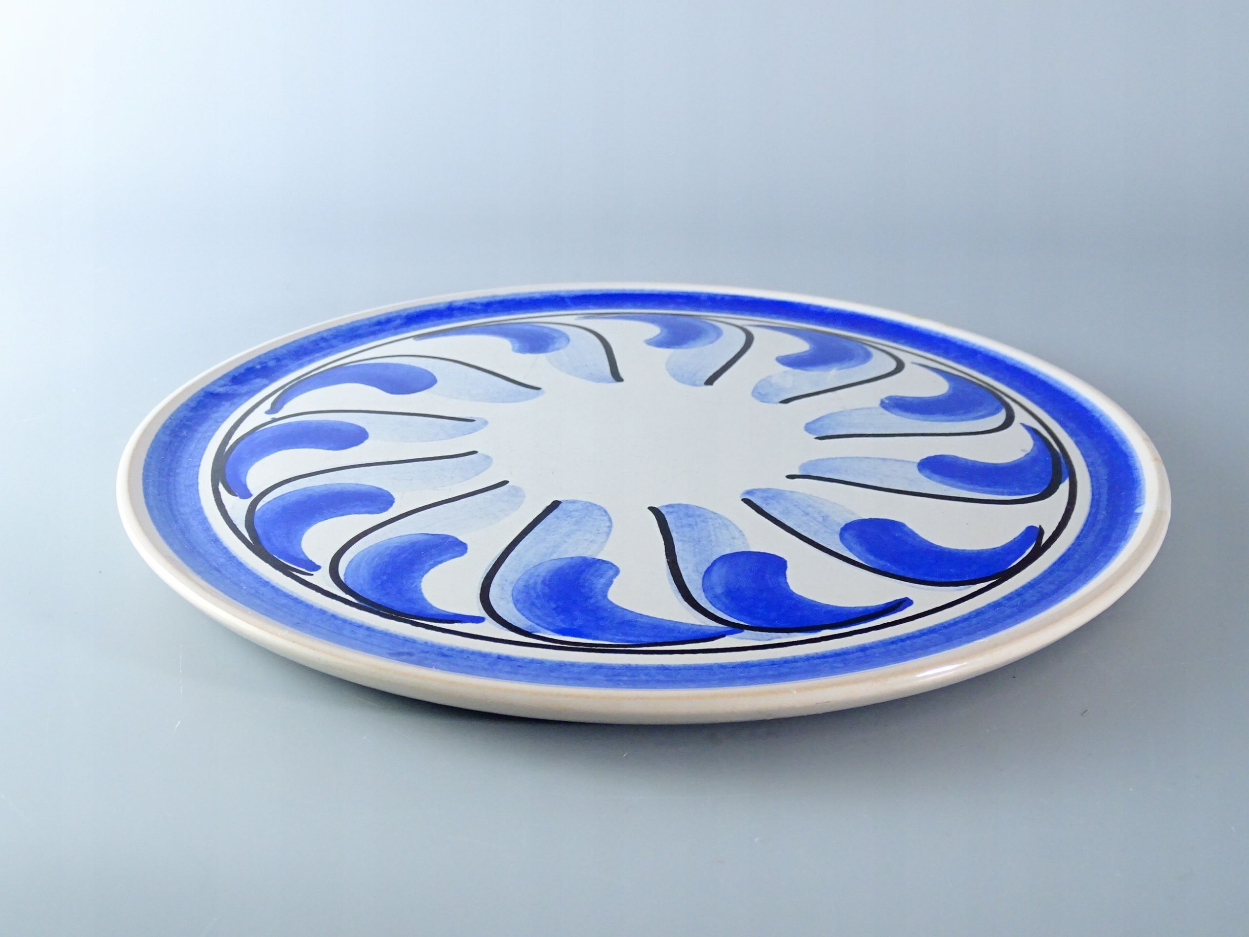 malowana ceramiczna patera tortownica