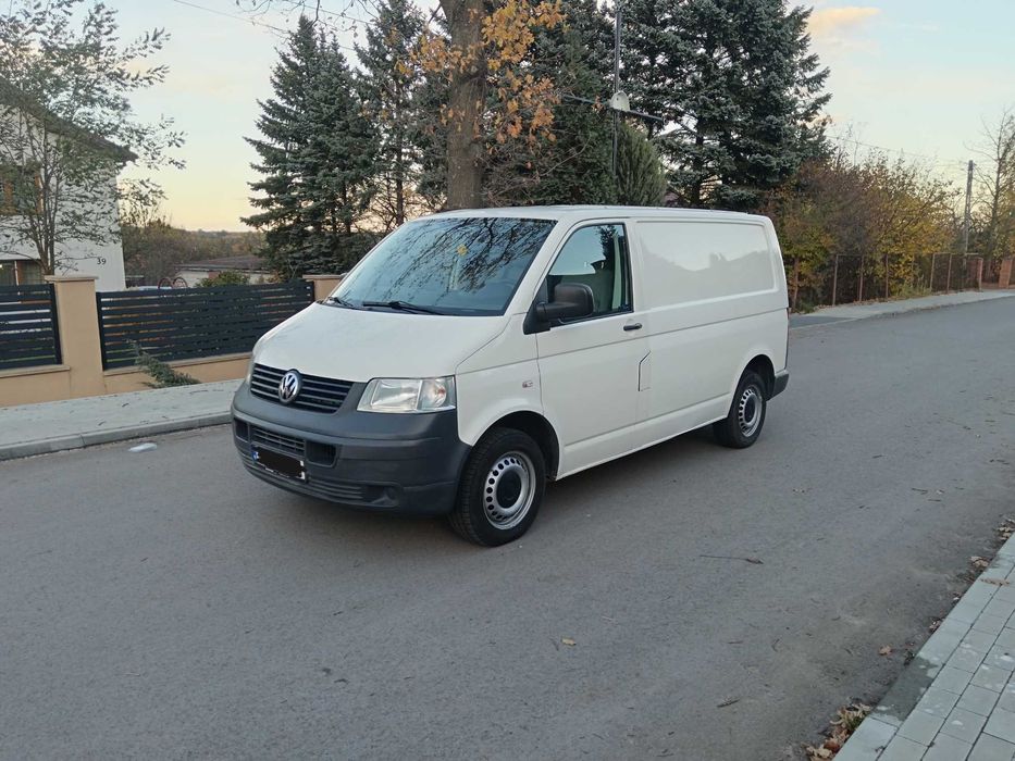 Volkswagen T5 1.9 TDI Hak zadbany sprawny blaszak nowy rozrząd