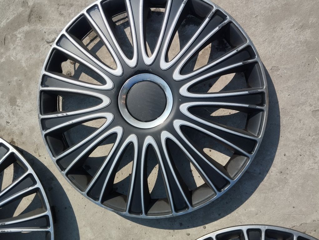 Автомобільні Ковпаки R16