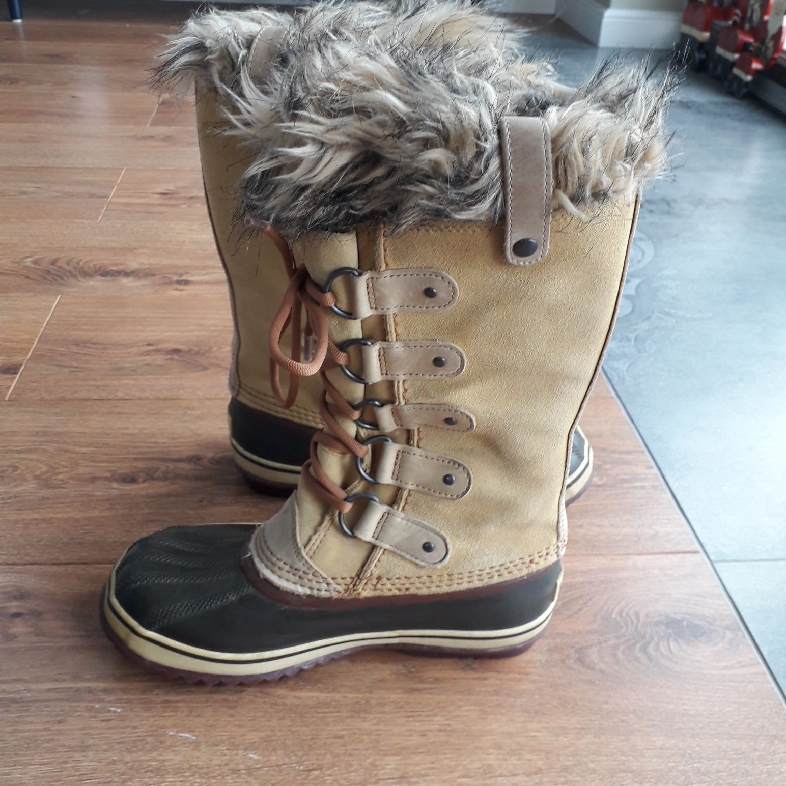 SOREL Joan of Arctic śniegowe buty zimowe kozaki damskie roz 38 - 25cm