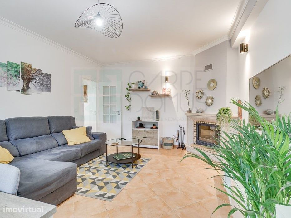 Apartamento T2 em Santa Iria