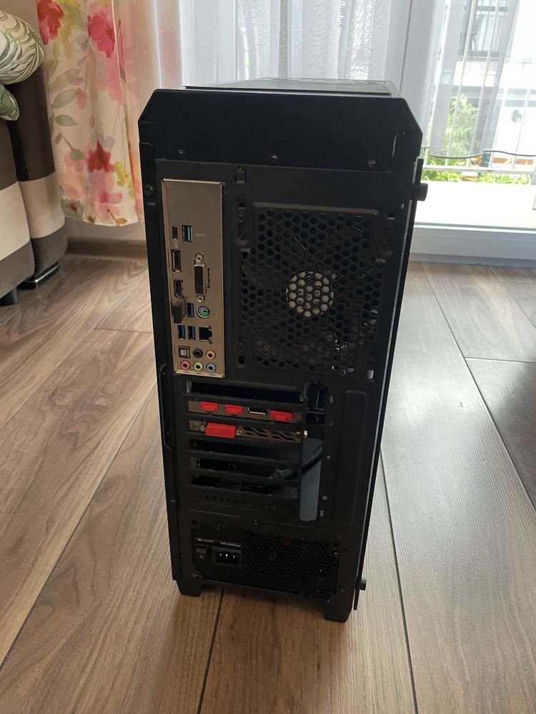 Komputer PC i7 6700k 16GB RAM 500GB SSD GPU RX580 8GB