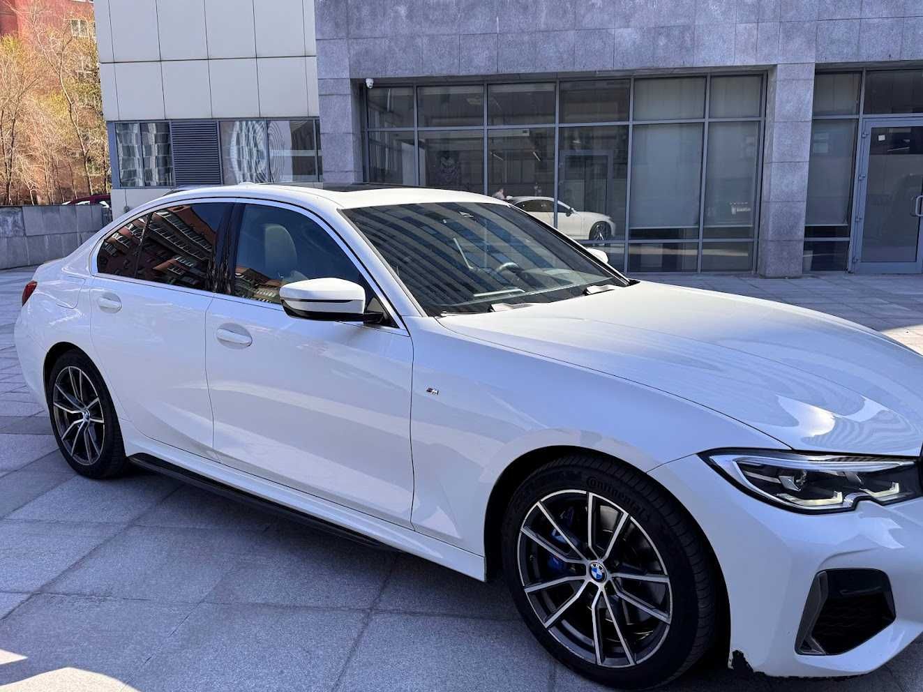 BMW g20 330i  2019