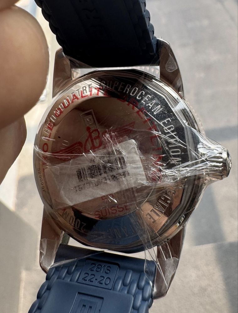 Nowy zegarek Breitling Superocean Heritage limitowana perłowa tarcza