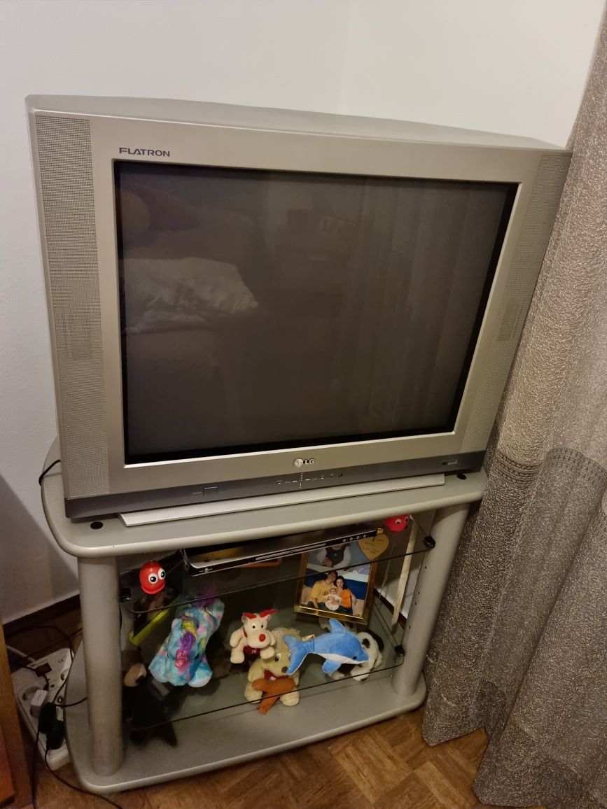 Televisor LG mais móvel