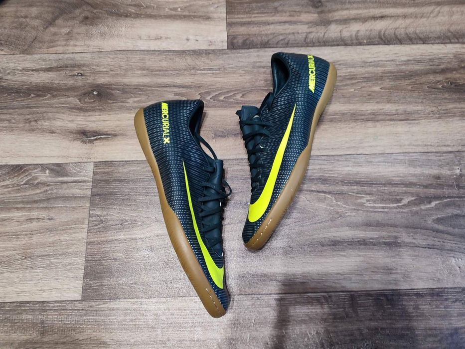 Футзалки Nike MercurialX