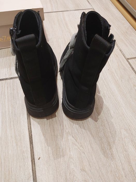 Czarne zimowe botki rozmiar 34