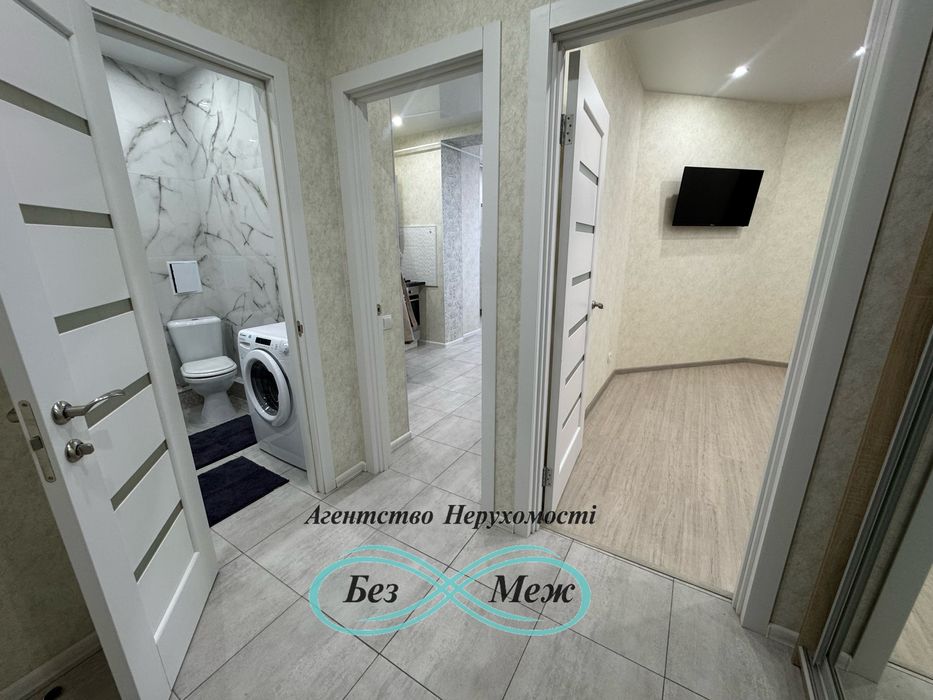 Квартира з новим ремонтом 43кв м Софія Резиденс