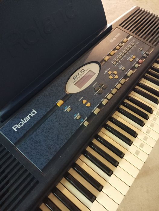 Piano Roland bom estado