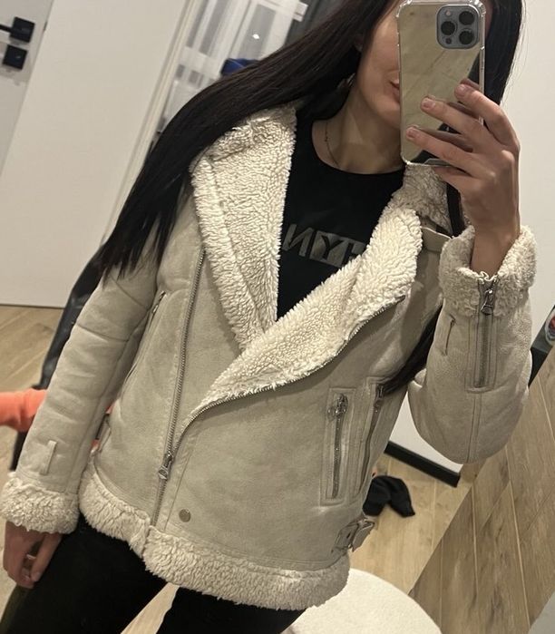 Дубльонка Bershka Xs s дубленка дублянка  світла бежева беж