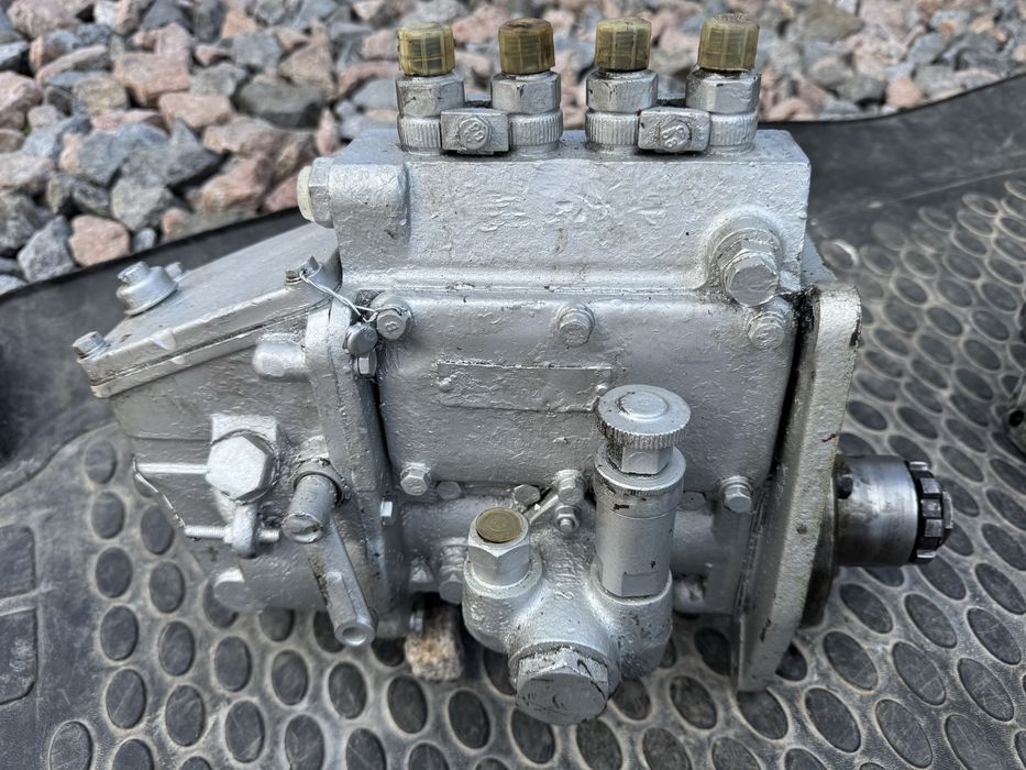 Паливний насос ЮМЗ-6 Т-40 Т-25 Т-16 МТЗ (Д-245)