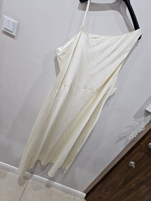 Wray śmietankowa sukienka rozmiar 4XL