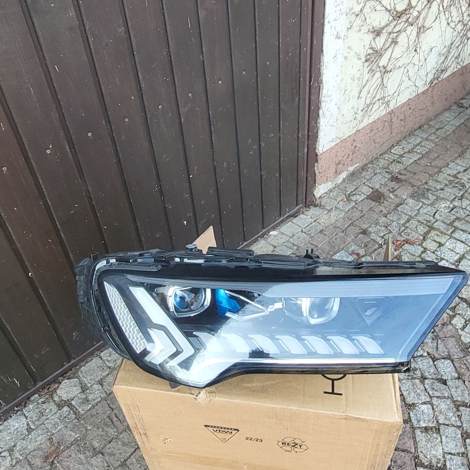 Lampa przednia prawa audi sq7