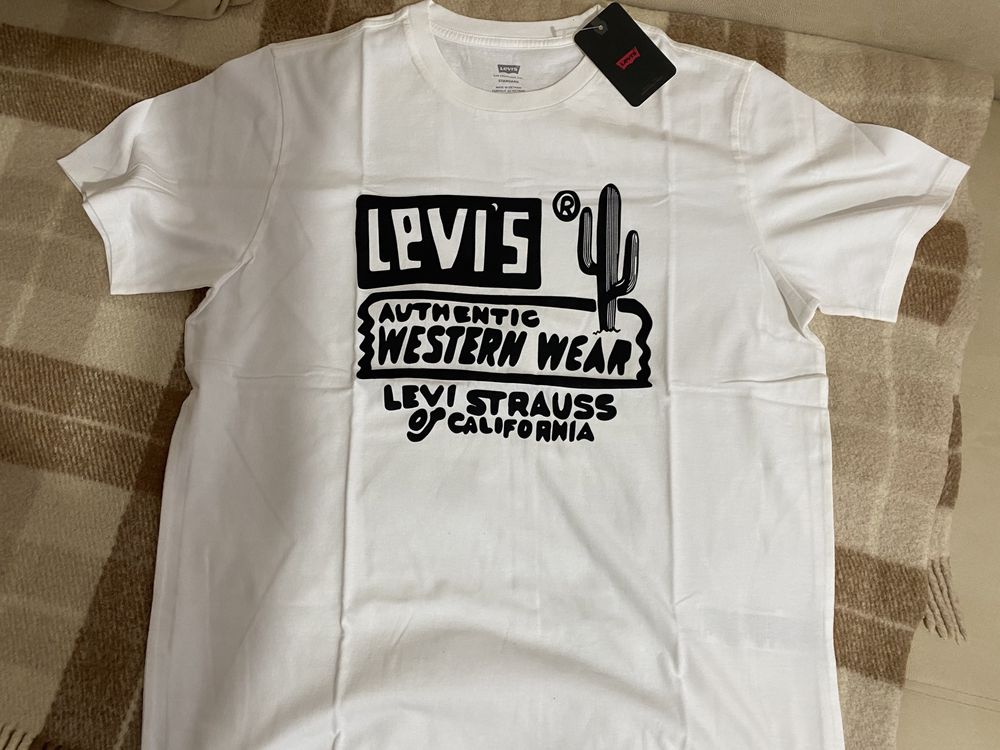 Футболка Levi's® Classic Graphic T-SHIRT L