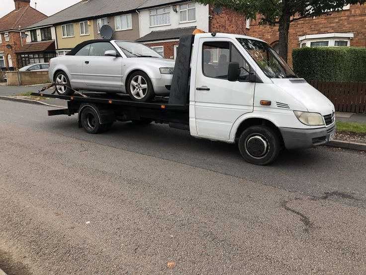 Услуги эвакуатора с манипулятором Недорого. Послуги евакуатора Київ