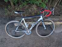 Trek one series 1.5 roz. 54 M