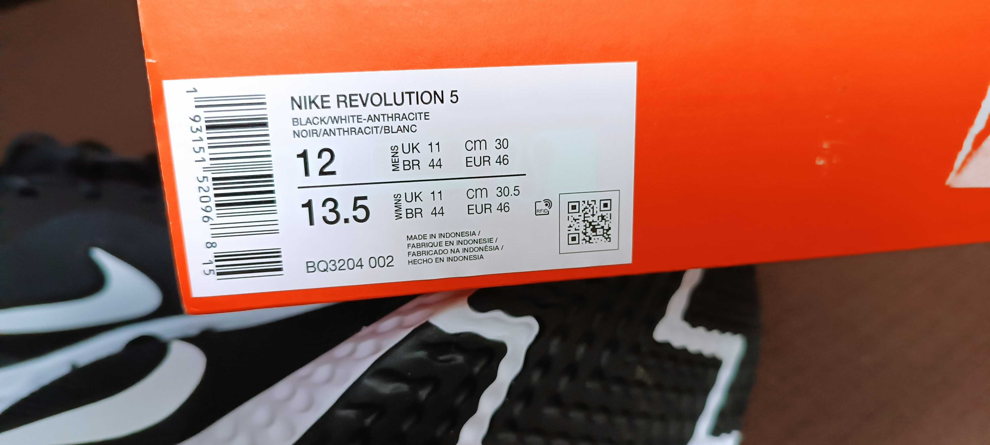 (r. 46) Nike Revolution 5 Black/White kod Nike BQ3204,-002