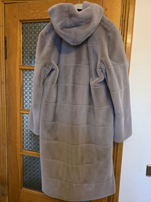 Шуба жіноча з екохутра