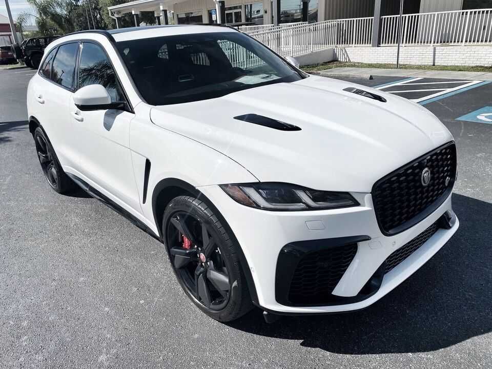 2022 Jaguar F-PACE SVR