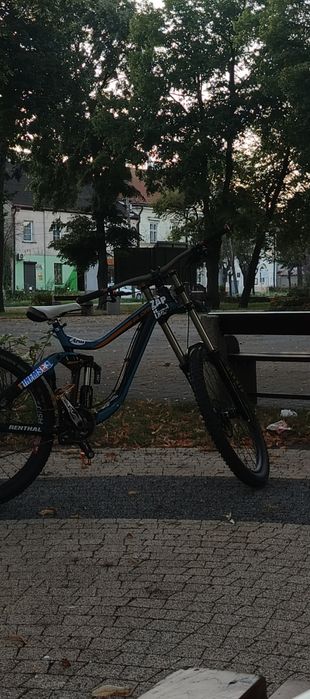 Giant glory 2 2015 M 27,5" DH (FR/STUNT/ENDURO/DIRT/DH)