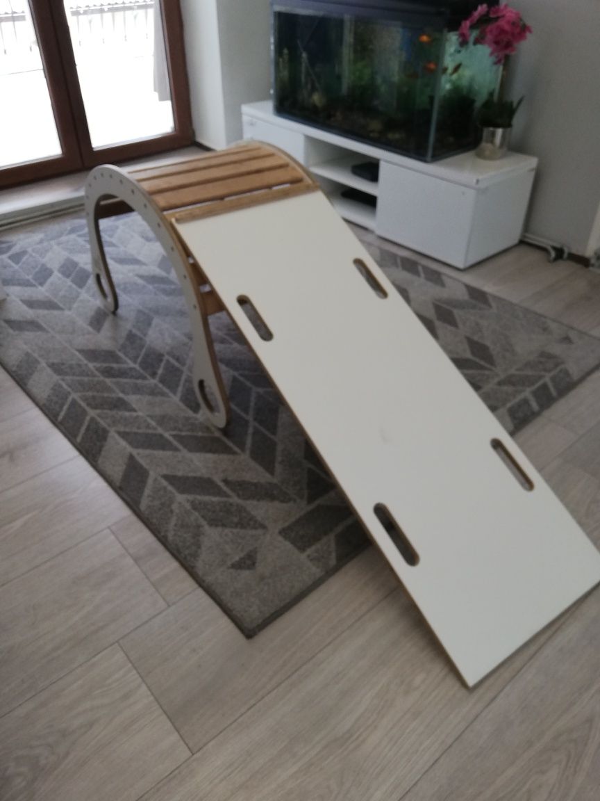 Drewniany Bujak ze zjeżdżalnią, ślizgawką good wood wspinaczka