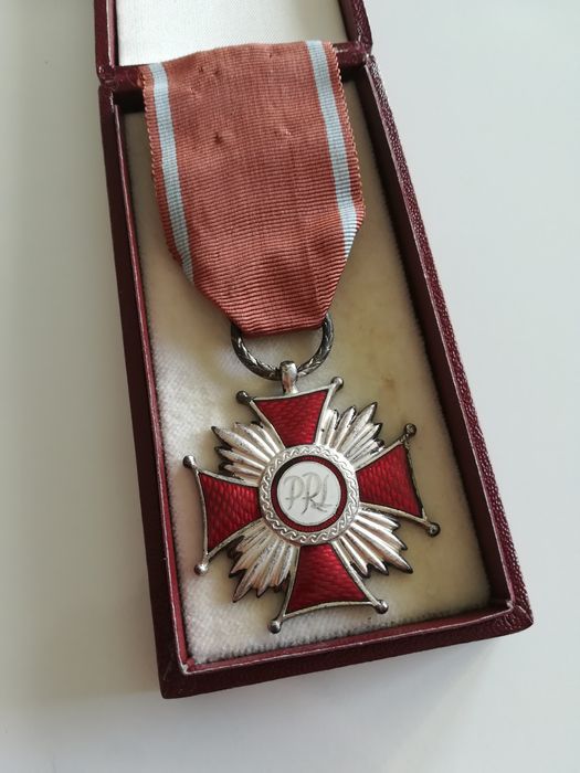 Odznaczenie, medal Srebrny Krzyż Zasługi PRL + pudełko!