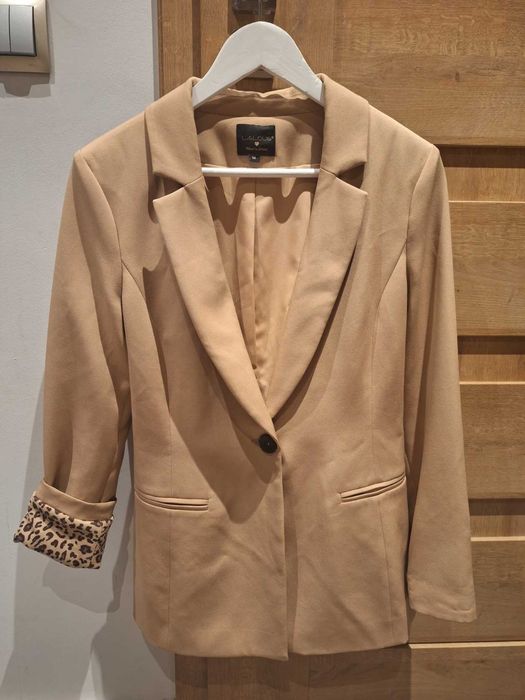 Marynarka damska beżowa, polska produkcja. rozmiar M jak nowa.