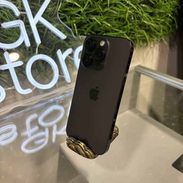 Iphone 14 pro гарантія від магазину!