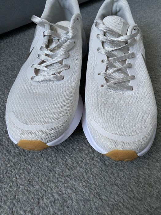 Жіночі кросівки Nike Revolution 7 для бігу