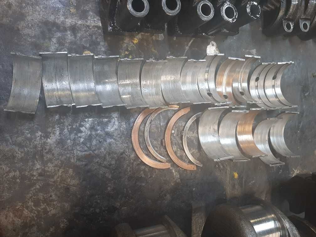 Wał korbowodowy z Panewkami Ursus C-4011,C-355,C-360,Stan DB